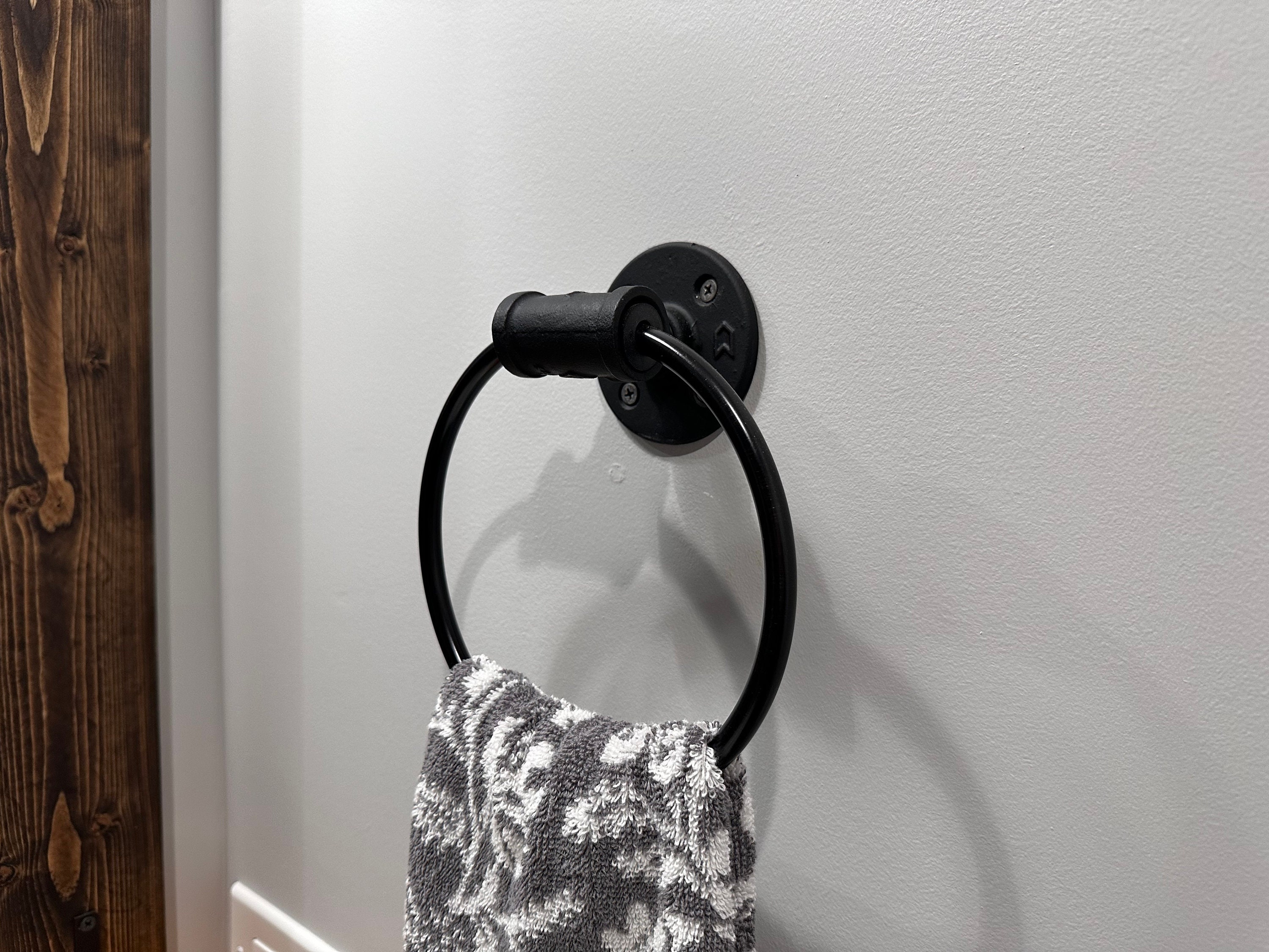 HighFree Industrial Towel Ring – Farmhouse Pipe Style Hand Towel Holder, Matte Black Wall Mounted, Rustic Iron Bathroom Hardware, 5.9" Ring Diameter