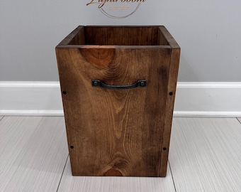 PROVINCIAL Rustic Garbage Can with Lid, Bathroom Trash Can, 2 Sizes Available, Office Storage, Bin, Wooden Trash, Waste Basket, Organizer