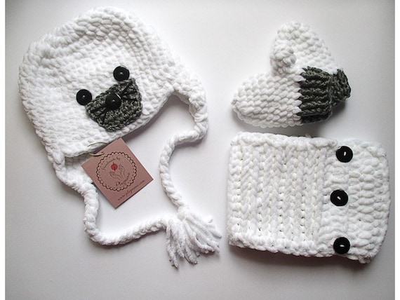 baby hat and glove set