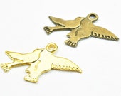 22PCs Love Bird Dove Charm Antique Green Gold Alloy Size 13.5x22.5mm Thickness 1mm Jump Ring 1mm Decorative Design Jewelry Making