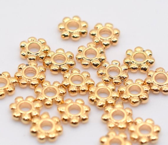 75 Perles Marguerite 8mm – Plaqué Argent – Entretoses – Cuivre – Inde