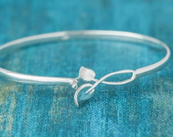Small Wrist Leaf Bangle in Sterling Silver Nature Jewelry Silver Leaf Bracelet Silver Leaf Jewelry Open Leaf Bracelet Silver Leaf Bangle