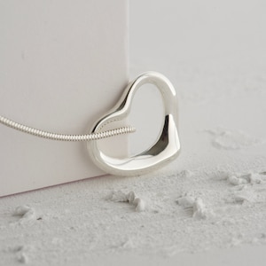 Silver Heart Necklace Bridget Jones Silver Necklace Gift Silver Heart Necklace Open Heart Pendant Necklace Silver Love Heart Necklace Wife