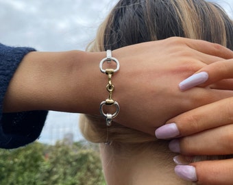 Pulseira personalizada em ouro vermeil com freio de cavalo para pulsos pequenos, estilo bracelete com freio de cavalo, joia equestre.
