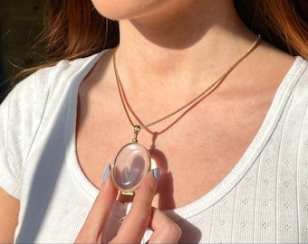 New Deep Gold Shaker Locket Oval Shaped Locket with Engraving Glass Locket for Photos Gold Locket Gold Oval Pendant for Necklace