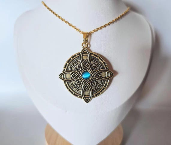 Amulet of Mara Necklace or Keychain - Etsy