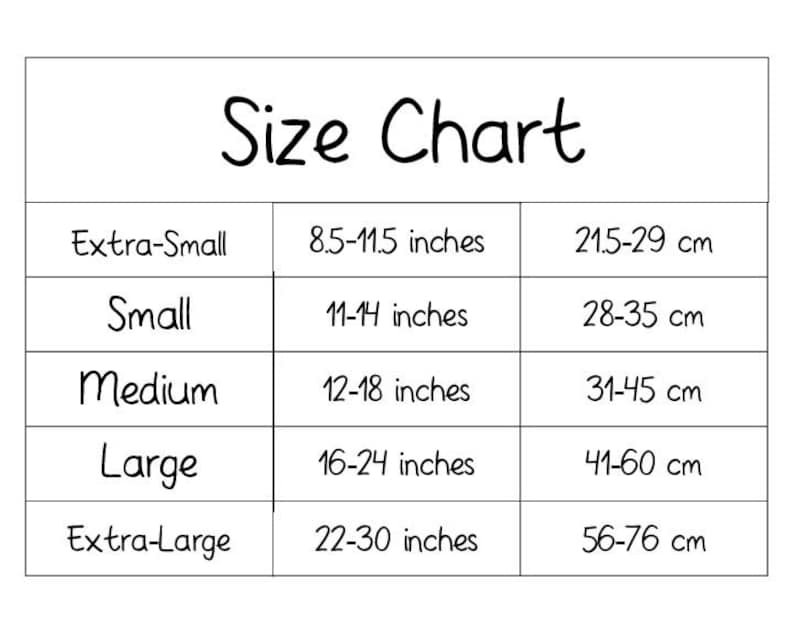 Op de afbeelding: Maattabel met metingen in inches en centimeters voor extra klein, klein, medium, groot en extra groot.