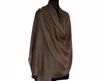 KASHMIR PASHMINA Meditation SHAWL. Hand Harvested, Hand Spun and Loomed Argyle Diamond Weave. 100% Cashmere. Mocha Brown Color. Ring Pass
