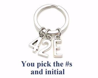 Number Keychain, Jersey Sport for Baseball, Hockey, Soccer, Softball Ringette Keyring Key Chain Charm 1 2 3 4 5 6 7 8 9 10 16 18 21 30 40 50