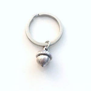 Acorn Keychain / Acorn Keyring / Silver Acorn Key Chain / Gift for New Fresh Start / Acorn Gift / Nut Keychain Silver charm / Daughter Son