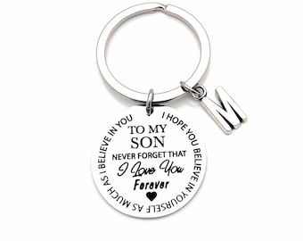 Parent Wedding Gift to Son / Groom Gift on Wedding Day / To My Son, Never forget that I love you Keychain, Graduation Present from Dad Mom