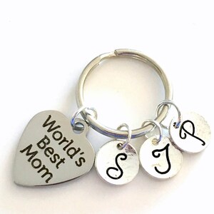 Regalo para mamá Llavero / Llavero con varias letras / Llavero de la mejor madre del mundo / Regalo para mamá / Familia abuela / para esposa