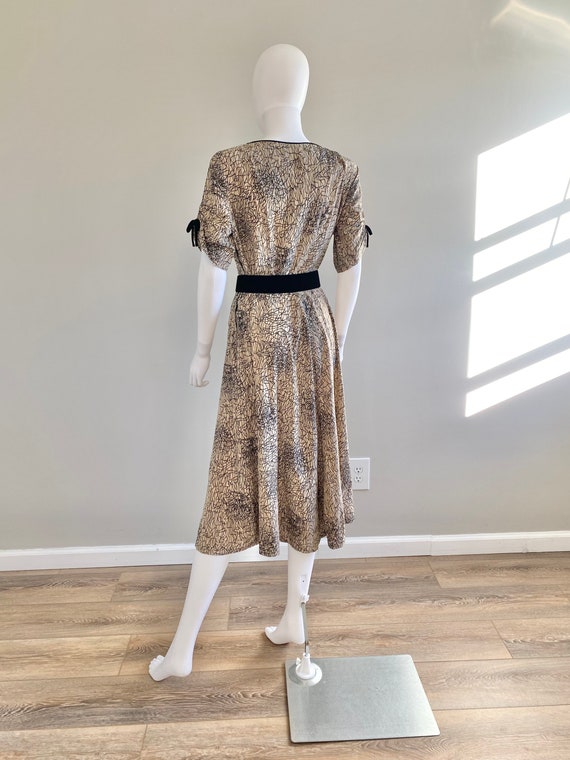 Vintage 1950s Champagne Abstract Print Dress / 50… - image 9