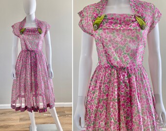 Vintage 1950s Floral Party Dress / 50s retro nylon fit and flare swing dress / Size S