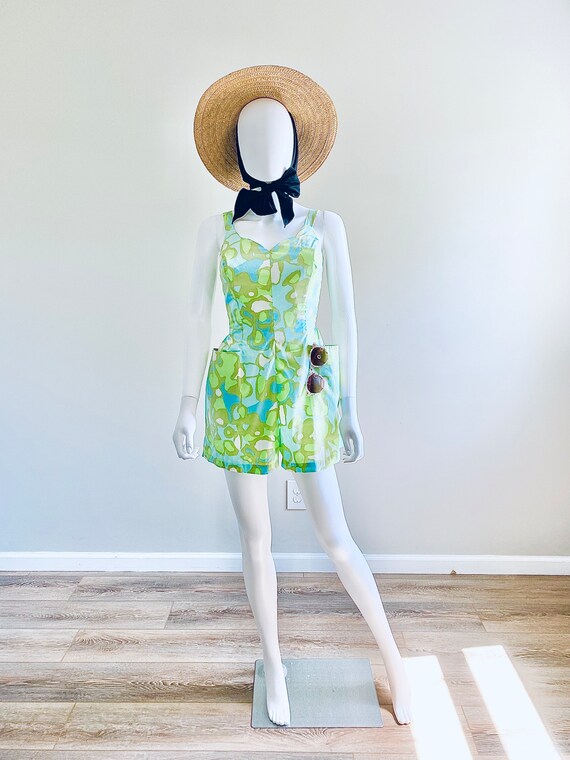 Vintage 1950s Abstract Print Playsuit / 50s rompe… - image 10