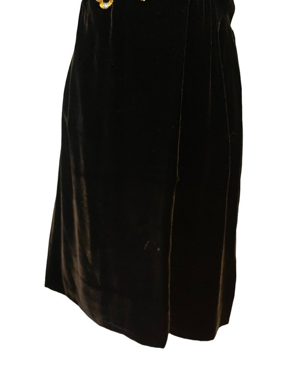 Vintage 50s-60s Black Velvet sleeveless formal dr… - image 3