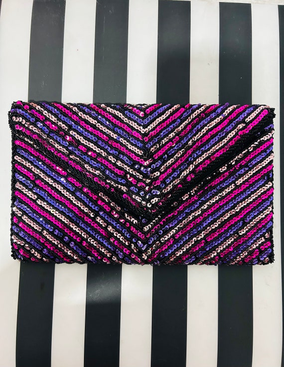Vintage sequin clutch/purple and pink beaded part… - image 1