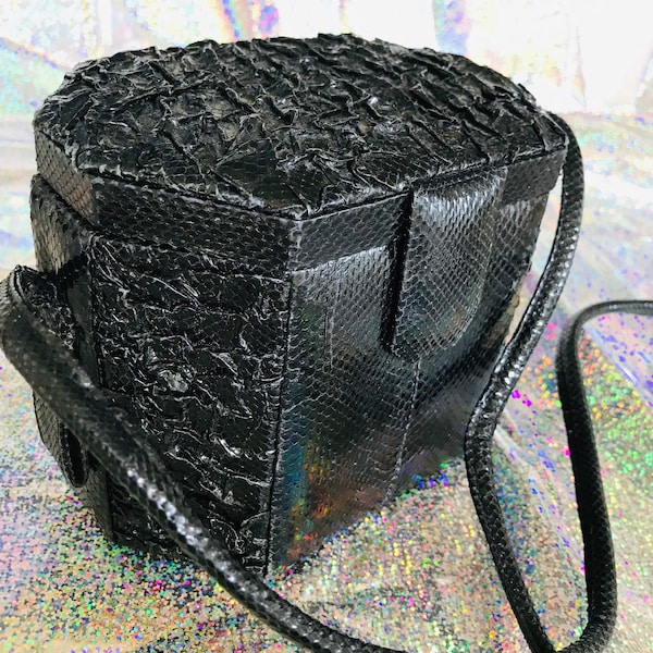 Black Victor Costa Bucket Purse with Shoulder Strap/80's Designer Bag/vintage Victor Costa bag/Vintage Designer Bucket Purse