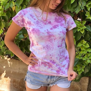 Purple and pink Tie dye Shirt, Size L womens, colorful t-shirt,  t-shirt for summer