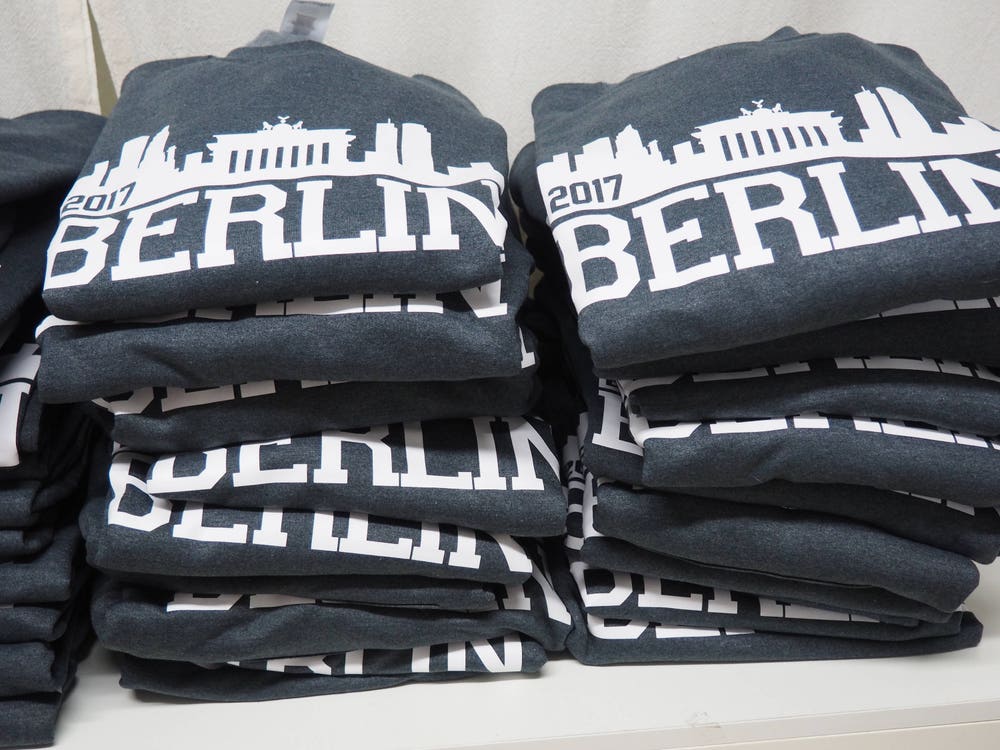 Customized Sweatshirt, Sweat For Groups, Team Sweatshirts, Travel Sweatshirts, Group Sweatshirts, Sweatshirts For Band, Custom Sweatshirt Trendy Fashion