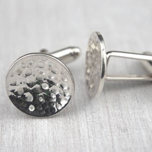 Boutons de manchette lunaires, bijoux pour hommes, bijoux pour hommes, boutons de manchette spatiaux, astronomie, boutons de manchette, texture, cercle, disque, boutons de manchette ronds, argent, selkie image 2