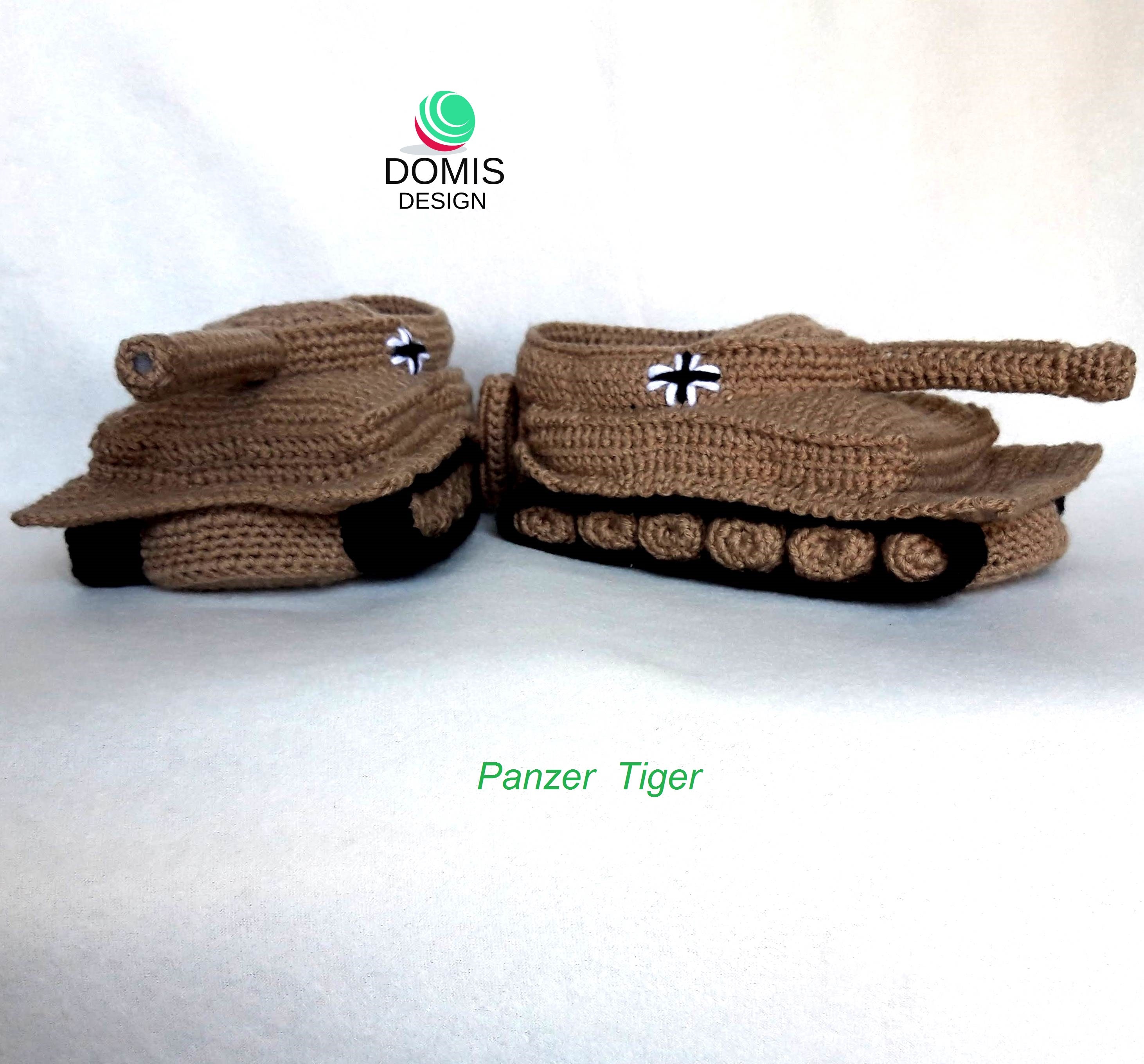Crochet Tank Slippers Boyfriend Gift College Student Gift Tiger 1 Tank  Pantoffeln - Etsy