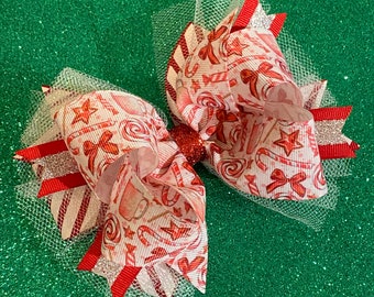 Christmas Hair Bow Peppermint Candy Bow Candy Cane Bow Layered Peppermint Hair Bow with Tulle Sparkly Candy Striped Silver Christmas Bow