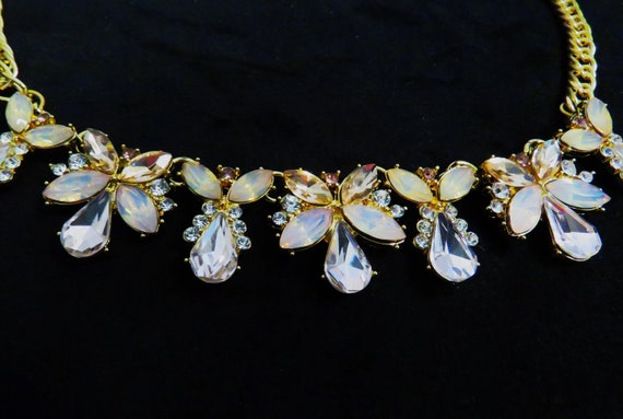 Stella & Ruby Statement Crystal Necklace 16"-19" … - image 9