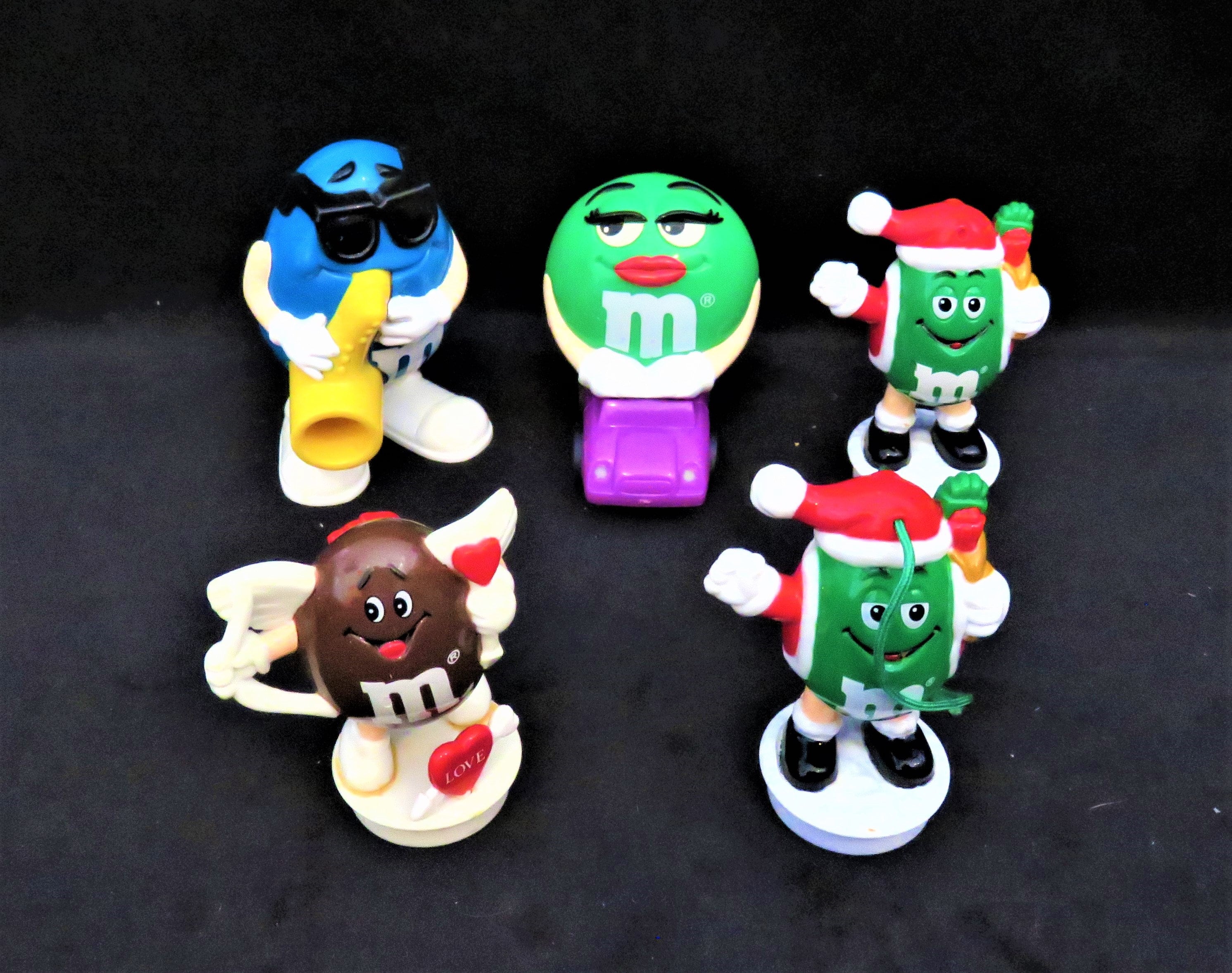 1997 M&M Minis Characters Pink & Green Kids Club Burger King Toy SCOOP &  SHOOT Used 