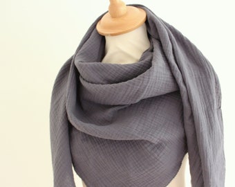 Echarpe triangulaire femme mousseline bleu-gris