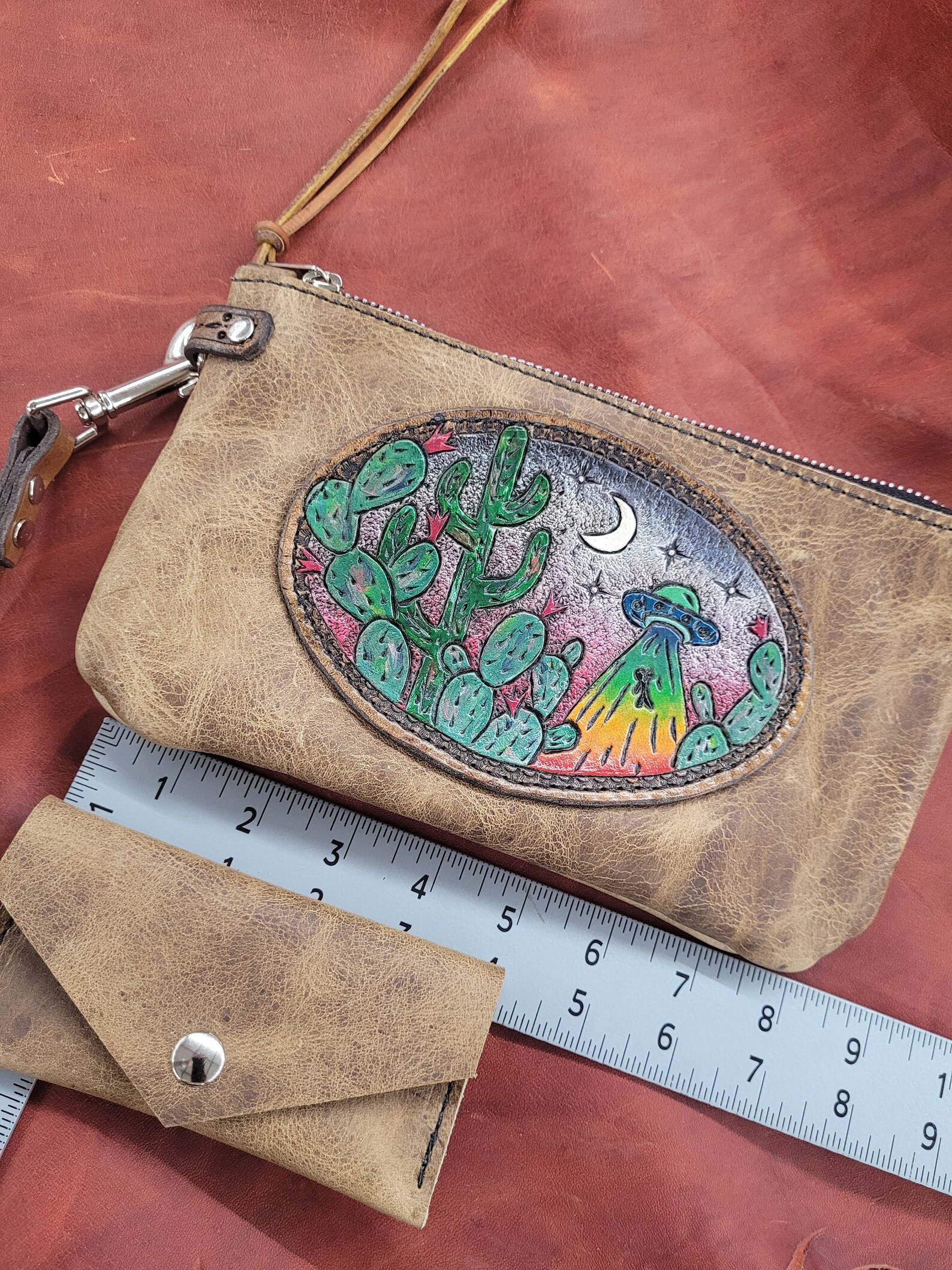 Hand Tooled Leather UFO Clutch Set, Alien Abduction Spaceship Wristlet ...
