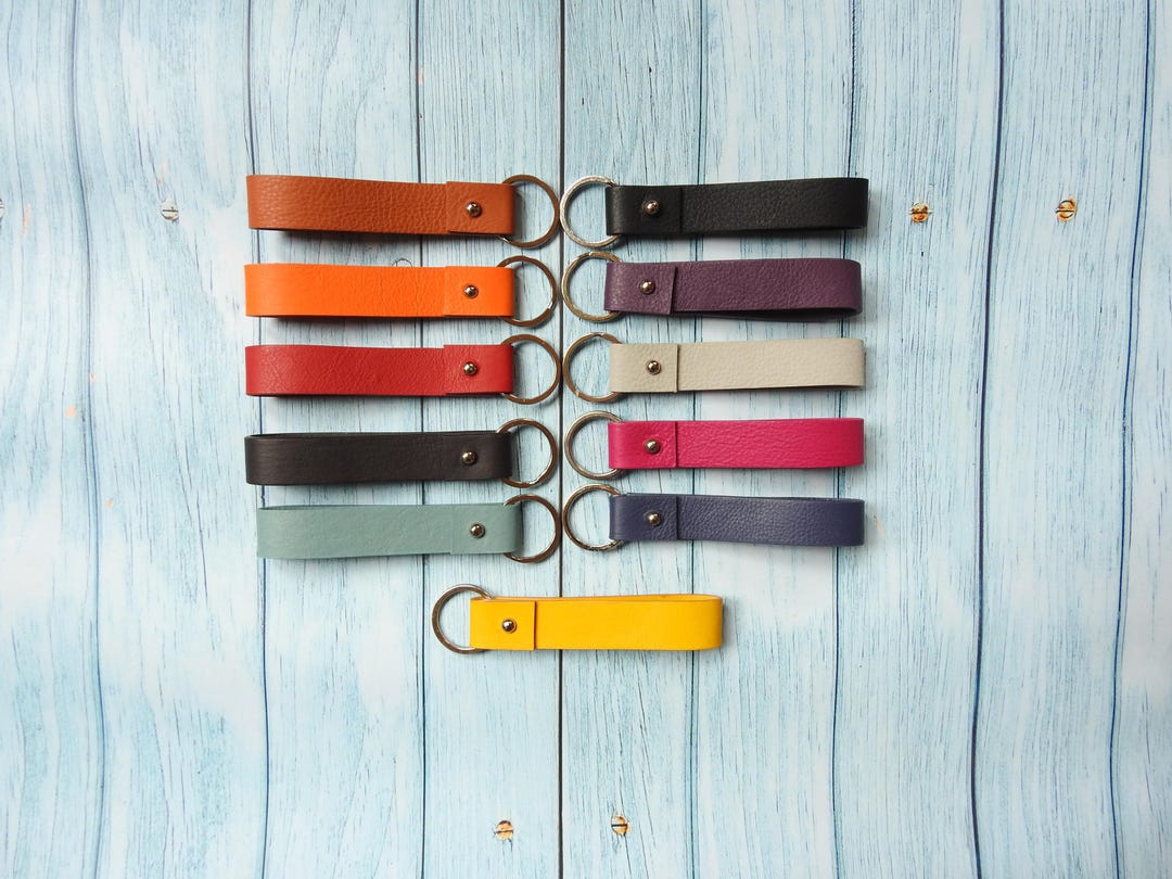 Looped Leather Key Ring: Soft Leather Bag Tag - Etsy UK