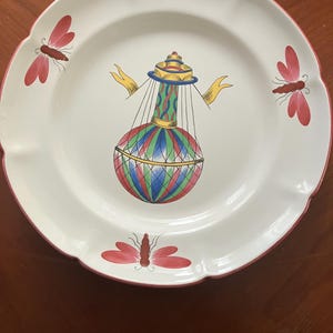 One (1) VINTAGE Antgolfière Saint Clément 1968 Dinner Plate Hot Air Balloon Dragonflies Scalloped Rim  Made in France  FREE SHIPPING