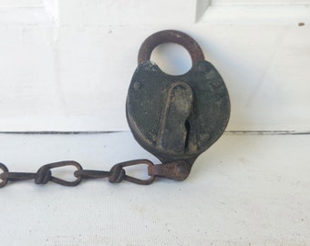 Antique Yale Lock and Key, Large Vintage Railroad Lock, Jail Padlock, Vintage Brass Lock, Antique Brass Lock and Chain 110411