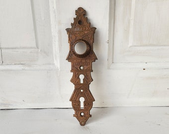 Ornate Exterior Door Plate, Niles Chicago, Antique Door Plate Double Keyhole, Two Key Hole Plate,  Ornate Backplate 020803