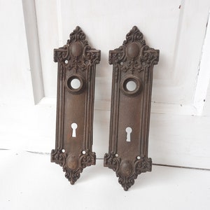 Reole Backplates, Cast Iron Door Plate, Pair of Door Plates, Victorian Hardware, Door Hardware, Antique Backplates, Door Knob Plates 101906