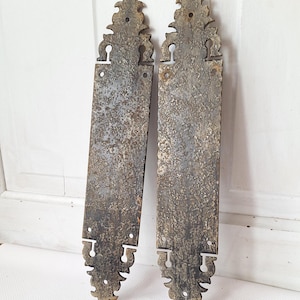 Tudor Vintage Iron Door Push Plates, Hammered Texture Antique Door Finger Plates, Swinging Door Plates 081005