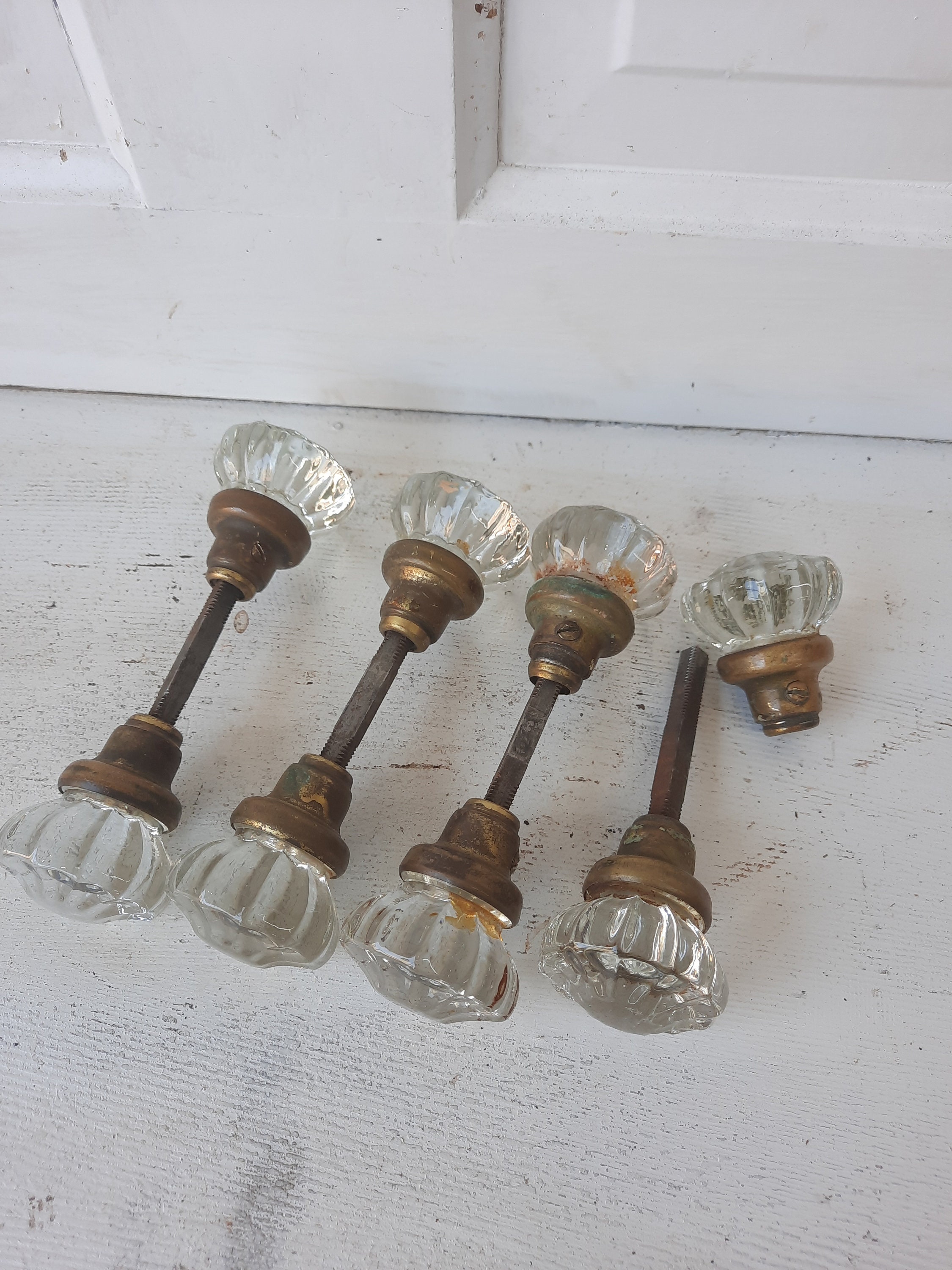 Antique 8 Points Glass Door Knob & Back Plate Set ￼Knobs / 2