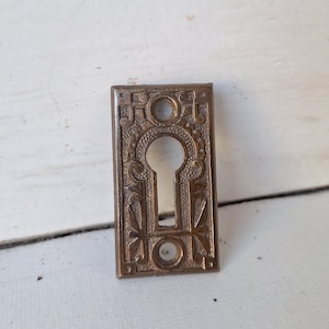 Bronze Antique Keyhole Cover, Key Hole Plate, Antique Skeleton Key Hole Escutcheon, Ornate Keyhole 020607