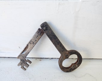 Large Antique Folding Door Key, Victorian Era Iron Folding Skeleton Key, Branford 090205