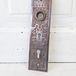 Ornate Bronze Exterior Door Plate, Antique Doorknob BackPlate Double Keyhole