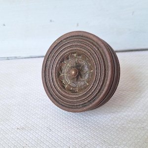 Antique Bronze Hopkins & Dickinson Door Knob, Large Doorknob for Front Entry Door, Bronze Victoria Era Doorknob Spindle 053005