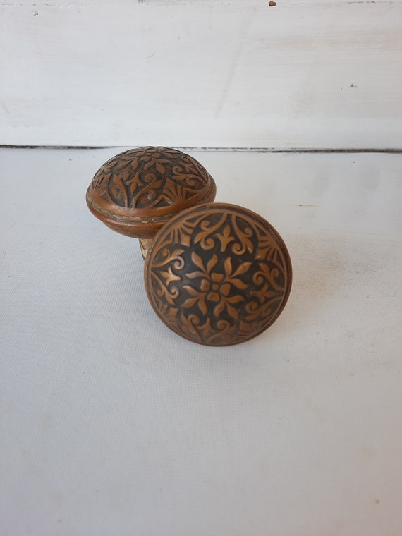 Pair of Wrought Bronze Cairo or Halfa Design Antique Doorknobs, Stamped Bronze Door Knobs, Flower Design Knobs, Architecture Salvage 121406