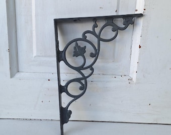 Single Small Ornate Bracket, Antique Cast Iron Shelf Support