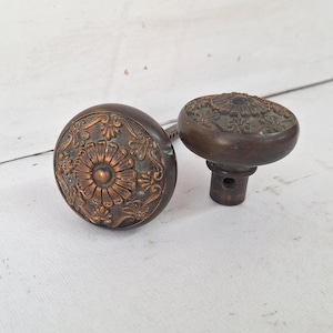 Parthenon Pattern Antique Bronze Doorknobs, Sixfold Floral Design Door Knob Pair