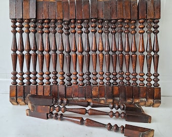 25 Antique Spindles, Staircase Spindles, Staircase Balusters, Staircase Railing Antique Table Legs, Salvaged Spindles, Wood Spindles #041603