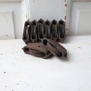Set of Iron Pulley Wheels, Window Weight Wheel, Antique Window Wheel, Sash Pulley Wheel, Vintage Metal Wheel, Small Pulley, Rustic Pulley