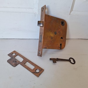 Antique Mortise Lock with Skeleton Key, Antique Keyed Door Lock, Antique Door Card with Working Key, Architecture Salvage 090511