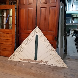 Large Antique Wood Porch Pediment, Farmhouse Salvage, Architecture Salvage, Roof Gable, Architectural Piece, Porch Roof Pediment