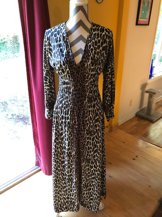 60's "Vanity Fair " Animal print robe/House coat